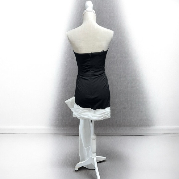 🌻NEW NWOT Anthro Hutch Black & White Oversized Bow Strapless Mini Dress Size 12 - Picture 8 of 11